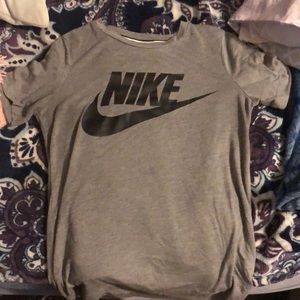 nike shirt, xs, worn once or twice but has been washed since